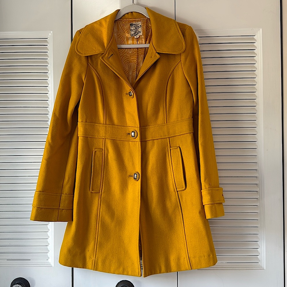 Tulle Yellow Trench Coat Classic Design